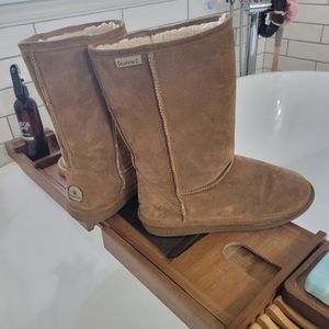 Bearpaw size 10 boots